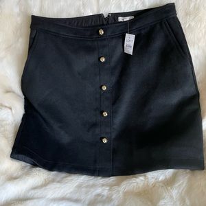 NWT Black felt skirt with gold buttons and pockets